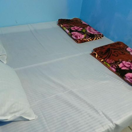 Baba Guest House Ujjain Bagian luar foto
