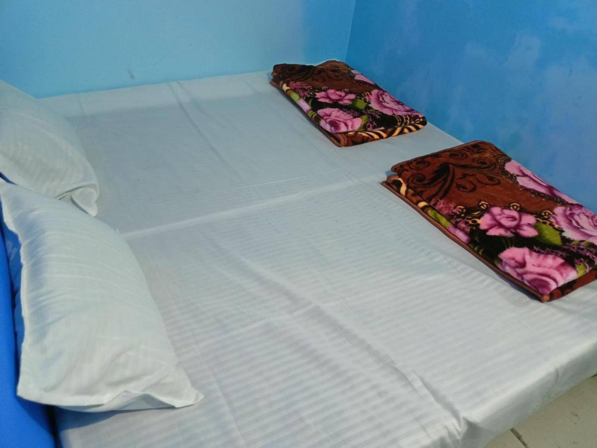 Baba Guest House Ujjain Bagian luar foto