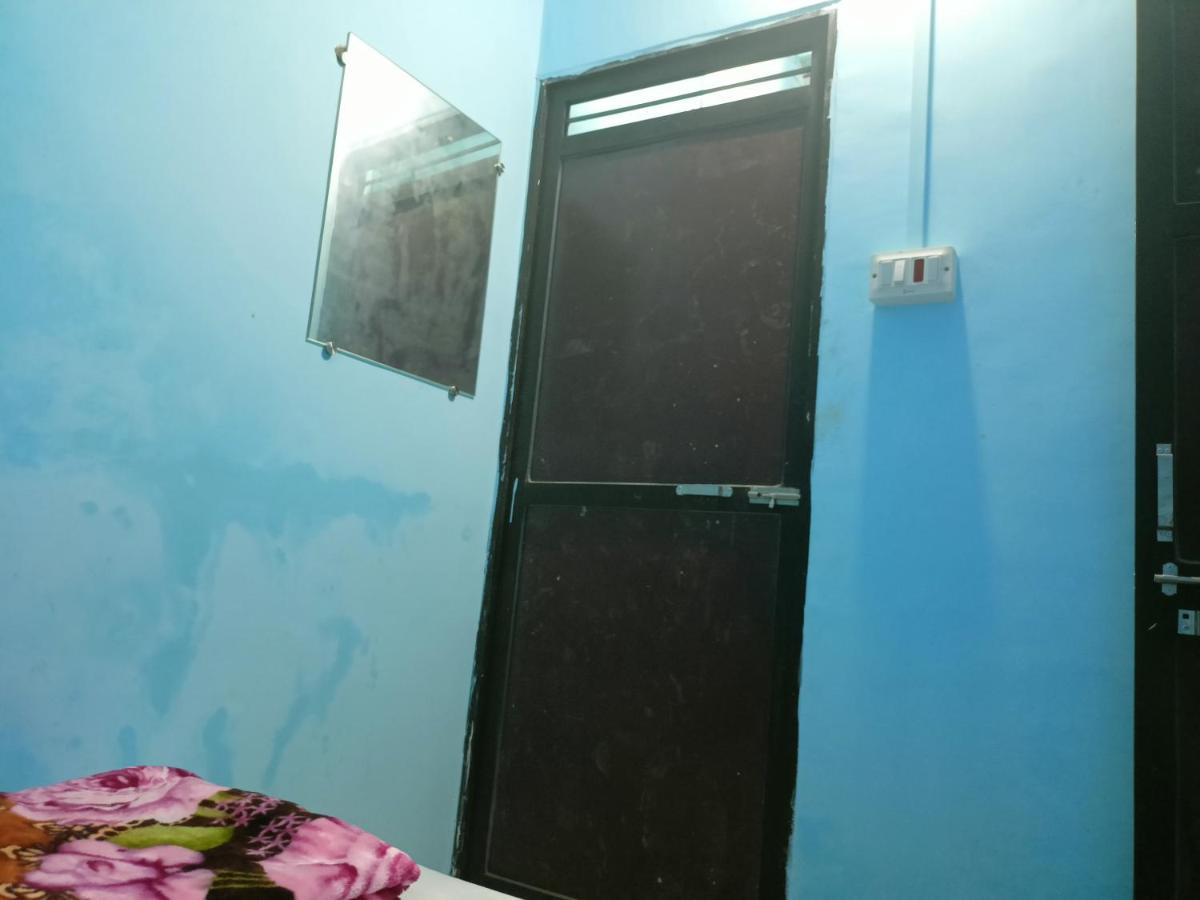 Baba Guest House Ujjain Bagian luar foto